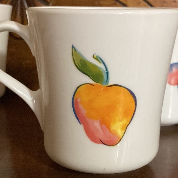 Vintage Corningware Coffee Tea Cups Mugs~Set of 4 ~ Apples and Cherries - Picture 4 of 5
